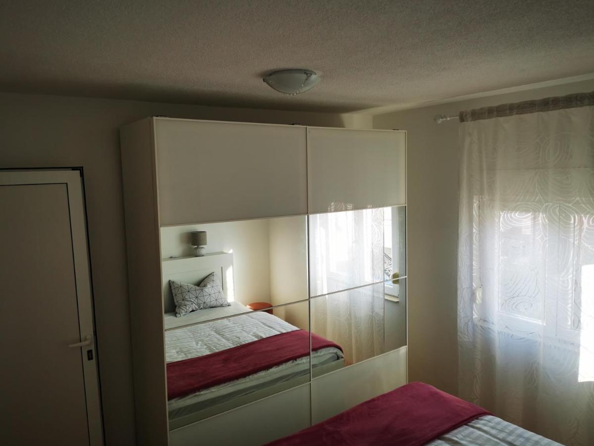 Villa Mala Vala #1 - Seeview - 80 Qm - 2 Sz - 4 Pers Trogir Ngoại thất bức ảnh